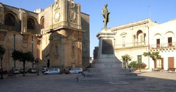 visita guidata nella città di Tricase (Puglia)