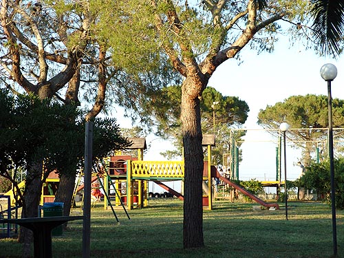 Giardino con parco giochi Villaggio Smile Alimini Otranto, Lecce