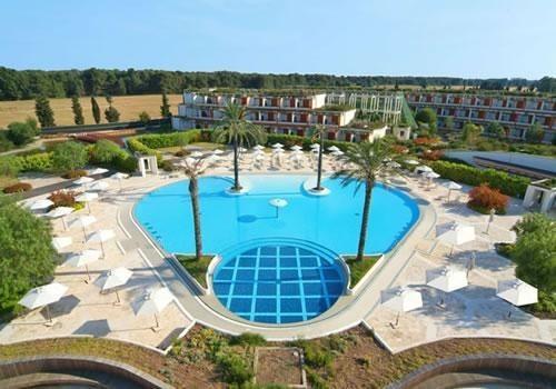 Panoramica piscina Calanè Family Village Castellaneta Marina